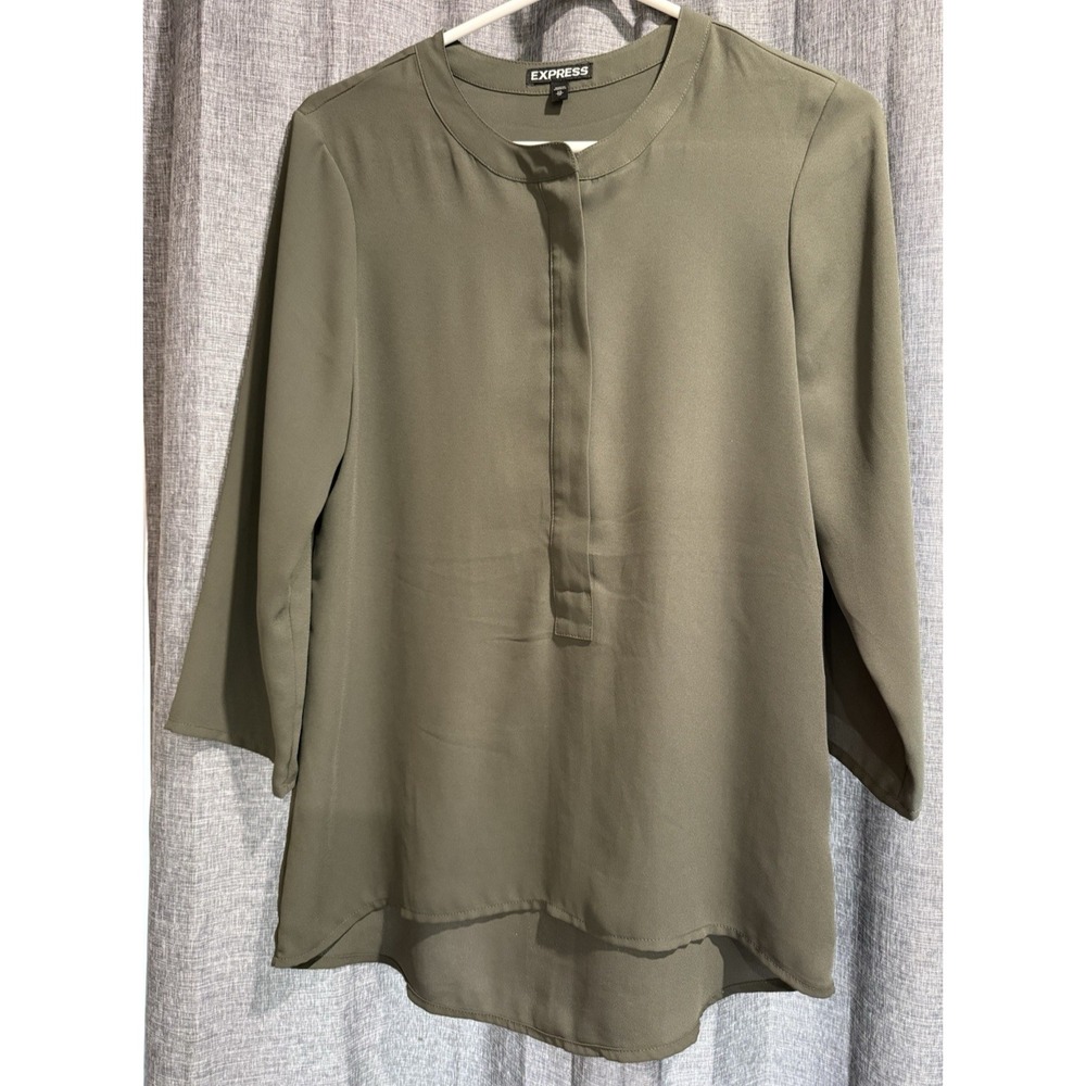 Express 3/4 Sleeve Hidden 1/2 zip Green Blouse Women's size XS